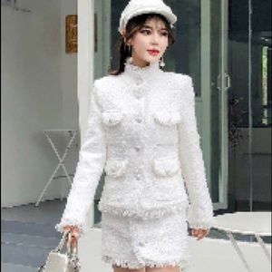 Winter White Gorgoues 2 Piece Set with a shimmer